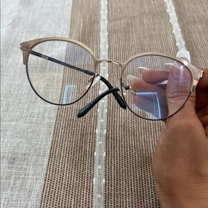 Quay Australia Gold Round Glasses